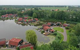 Lakeside Cottage De Rijd